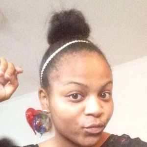 Meet your Posher, Lasandra