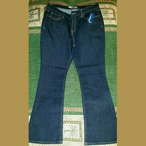 NWT Old Navy Dark Wash 'Dreamer' Jeans