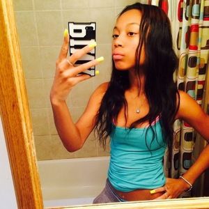 Meet your Posher, Ariana