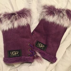 Fingerless gloves