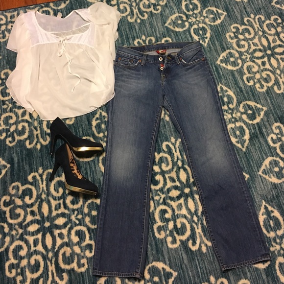 Lucky Brand Straight Legged Jeans