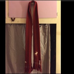 SOLD🔴Red Abercrombie&Fitch scarf🔴