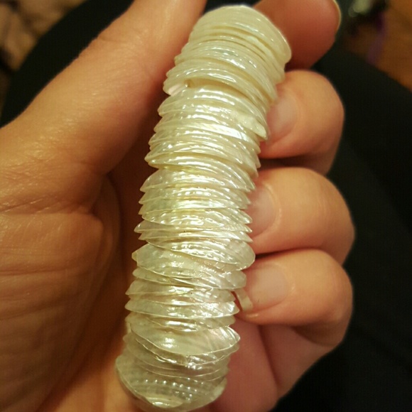 Authentic shell bracelet - Picture 3 of 3