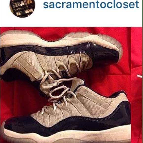 Georgetown 11s. Size 4y. 9/10 con. OG box. - Picture 2 of 4