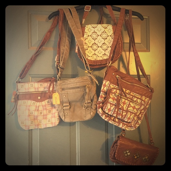 Shoulder bags