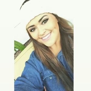 Meet your Posher, Olivia