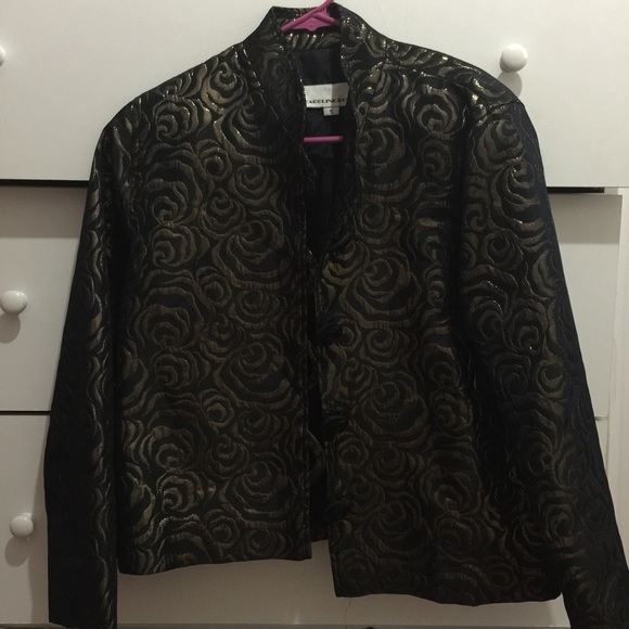 Blazer - Picture 2 of 2