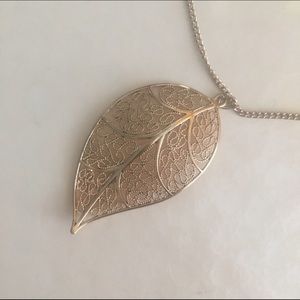 Gold Leaf Pendant Necklace