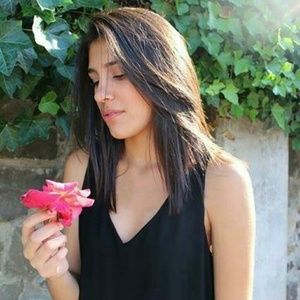 Meet your Posher, Cassandra