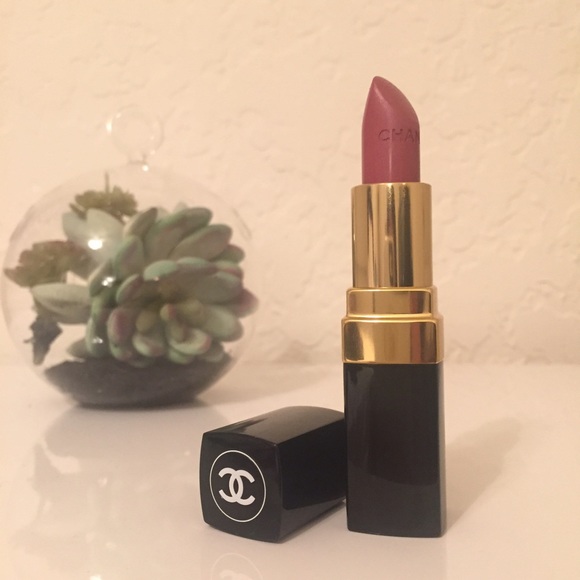 CHANEL Rouge Coco Lipstick in Légende