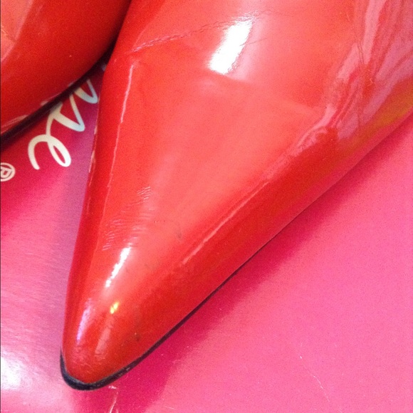 💌Red Heels💌 - Picture 2 of 4