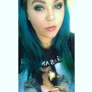 Meet your Posher, Evelyn