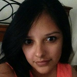 Meet your Posher, Yolanda