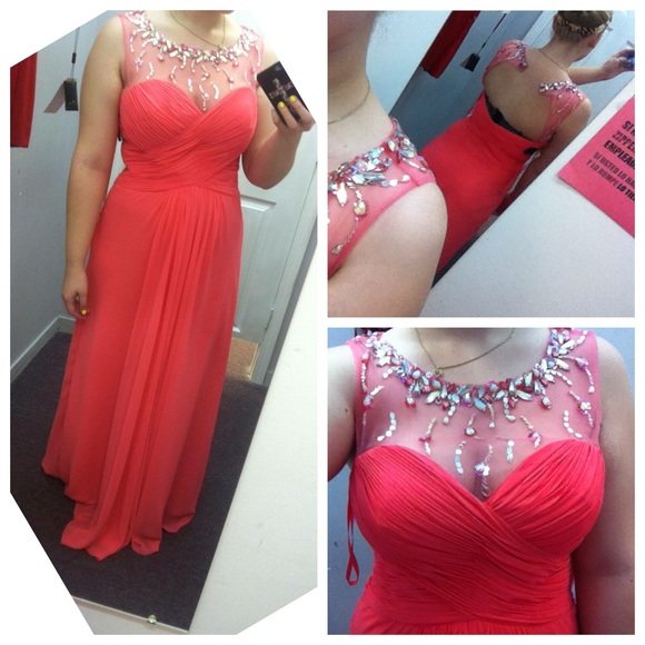 Coral formal/prom dress - size L