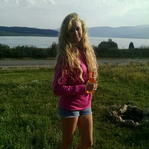 Meet your Posher, Ashley