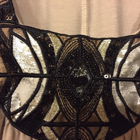 Top - Picture 2 of 3