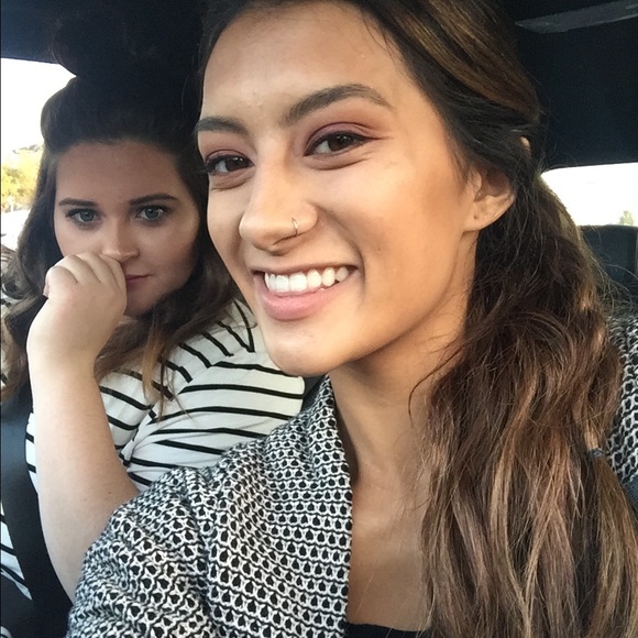 Meet your Posher, Logan