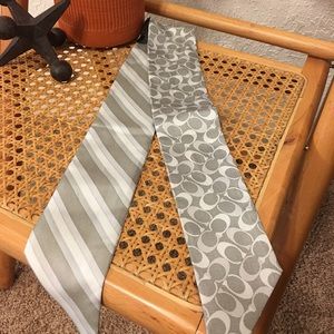 NWOT Coach gray signature ponytail scarf