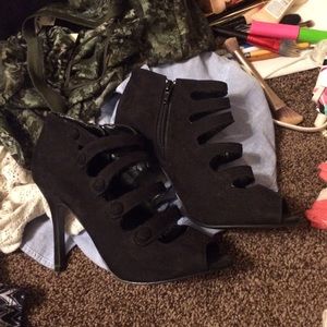 Black heels