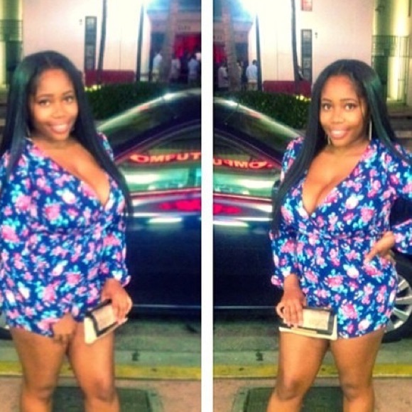 Chic and sexy blue flower romper