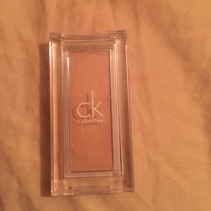Shimmery Calvin Klein brown eyeshadow