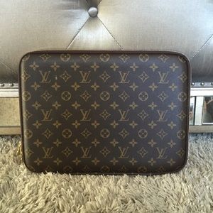 Louis laptop case