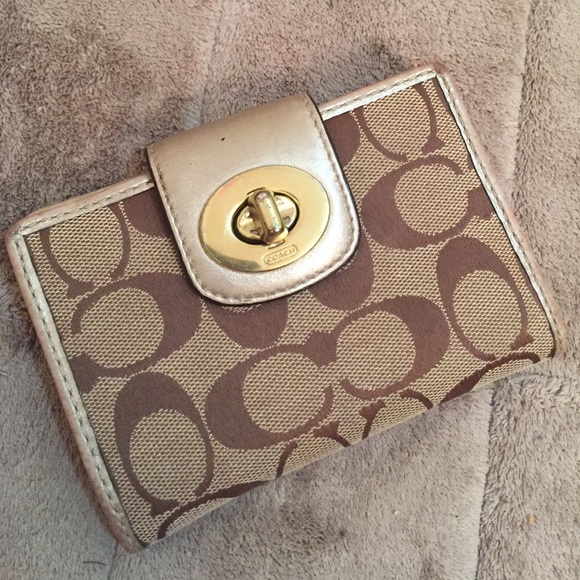 Coach Wallet Signature Pattern with Metallic Gold