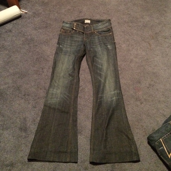 Express re rock jeans