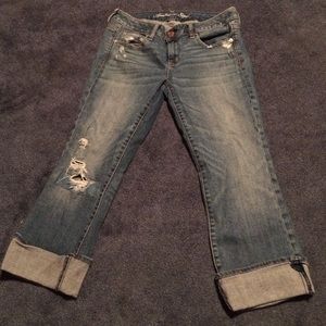 American eagle distressed capris