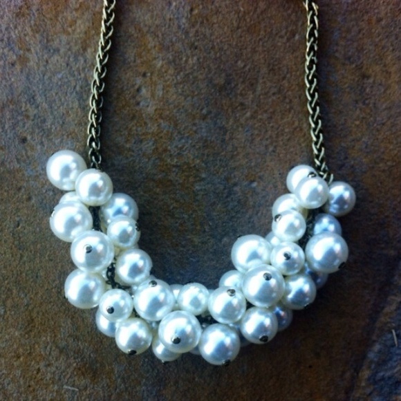 NWT Blair Chunky Pearl Choker Statement Necklace - Picture 3 of 4