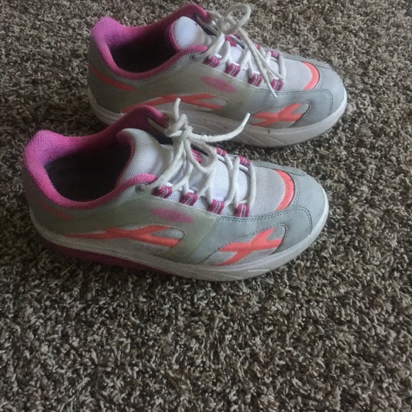 Shoes - Picture 2 of 3