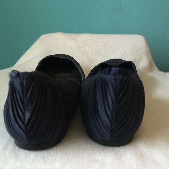 Navy Ruffle flats - Picture 4 of 4
