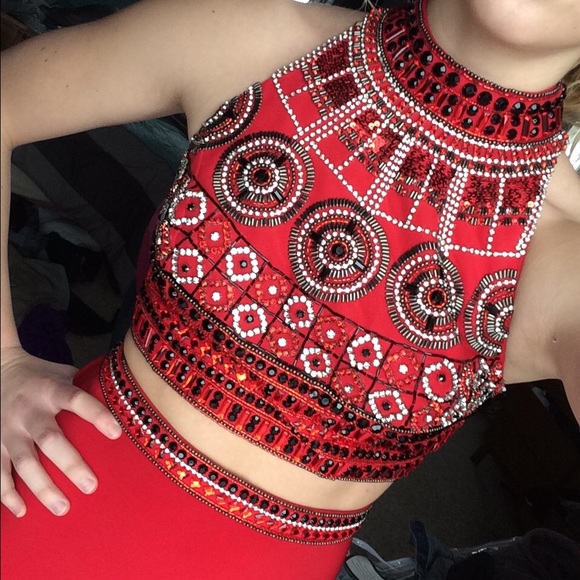 Prom dress - Picture 3 of 4