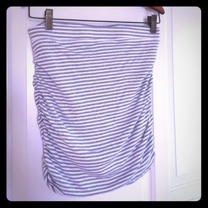 Splendid gray striped strapless top. Medium.