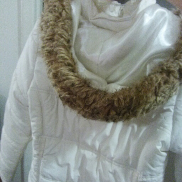 Coat - Picture 1 of 2