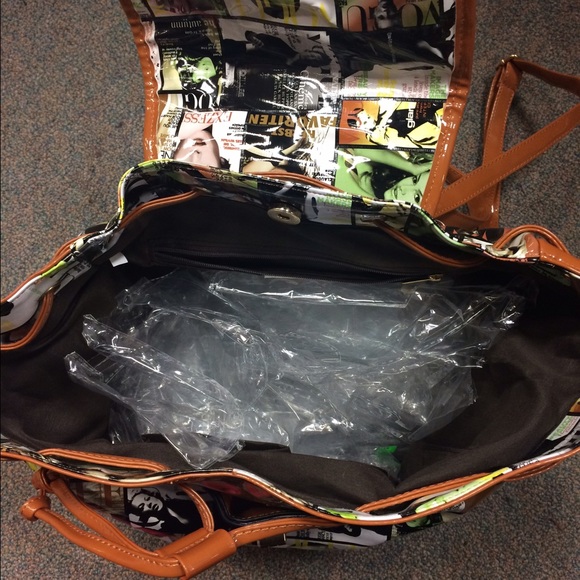 Magazine Bag - Picture 3 of 3