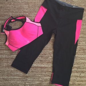 Victoria's Secret Work Out Combo❤️!NWT Victoria's Secret Work Out Combo❤️!NWT