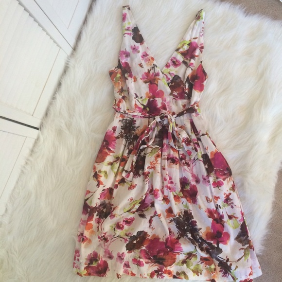 Zara Dresses & Skirts - [HP] Floral Dress
