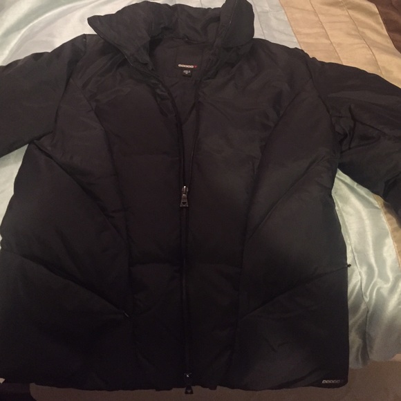 Black Guess Puffer Jacket