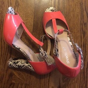 Never worn coral & snakeskin heels
