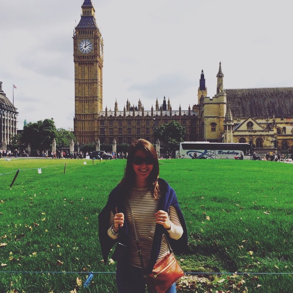 👠👙💐🎉👗💄👘👠👛💍 - Picture 2 of 3