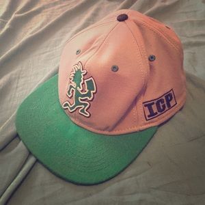 Hatchet man snap back