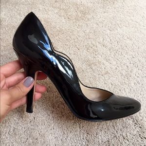 Joan and David black leather shoes 9M