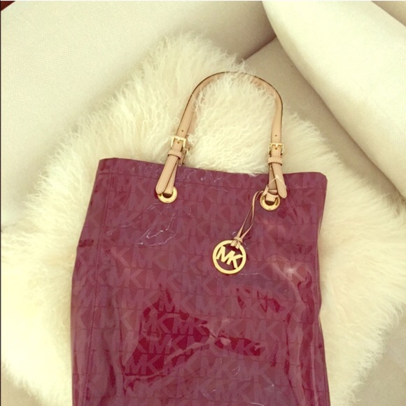 Maroon MK