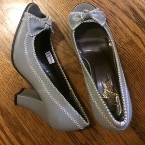 Gray and white stitches- something new!