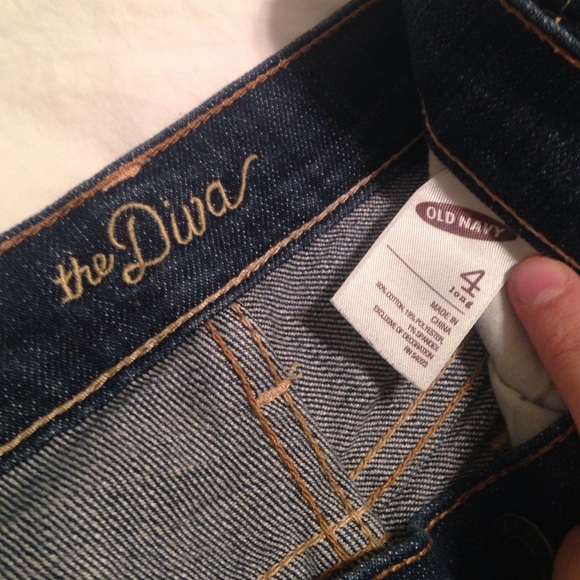 Old Navy dark wash skinny jeans!! - Picture 3 of 3
