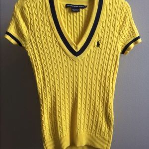 Short sleeve sweater blouse