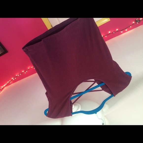 Crop top (Maroon) - Picture 1 of 3