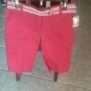 Closet clear out   Capri shorts