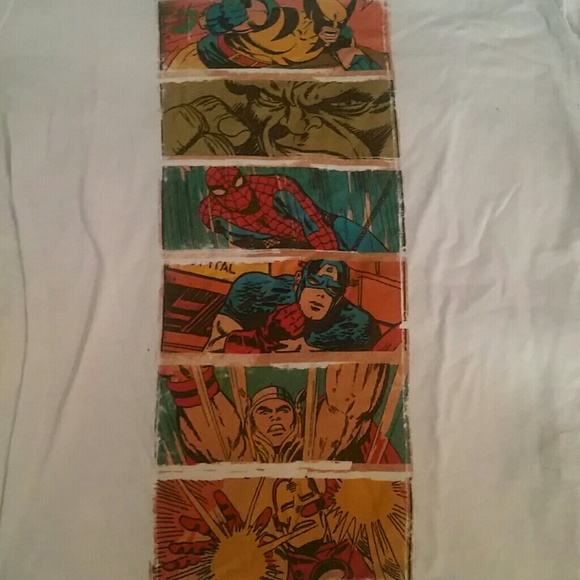 Marvel T-shirt - Picture 2 of 2